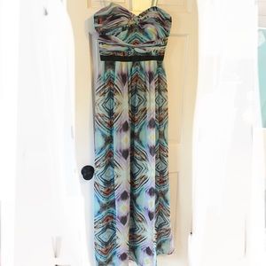 Adrianna Papell Double Twist Strapless Gown